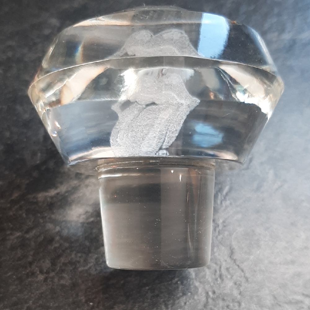 ROLLING👅STONES Trademarked Crystal Glass Bottle Stopper